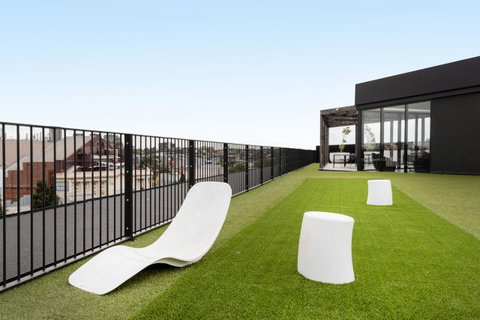 Modern Apartment In The Heart Of St Kilda - Mackay Tourism 18