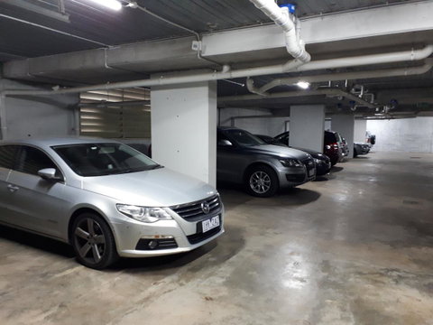 Apartments In Phillip Island Towers - Block C - Mackay Tourism 8
