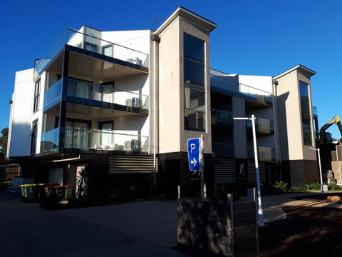 Apartments In Phillip Island Towers - Block C - Mackay Tourism 29