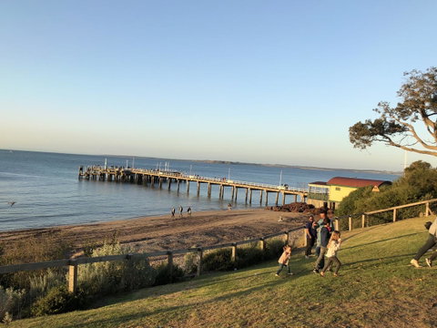 Apartments In Phillip Island Towers - Block C - Mackay Tourism 38