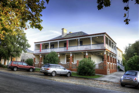 Athelstane House - Mackay Tourism 1