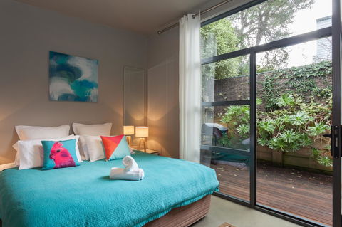 The Love Shack - Romantic Bungalow - Mackay Tourism 8