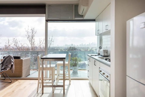 BestView St Kilda Spectacular Sunset Hideaway - Boutique Self-contained Luxury Apartment - Mackay Tourism 11
