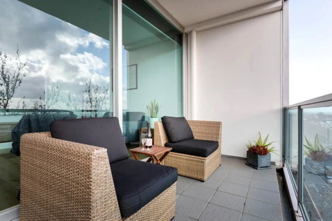 BestView St Kilda Spectacular Sunset Hideaway - Boutique Self-contained Luxury Apartment - Mackay Tourism 9