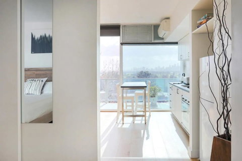 BestView St Kilda Spectacular Sunset Hideaway - Boutique Self-contained Luxury Apartment - Mackay Tourism 15