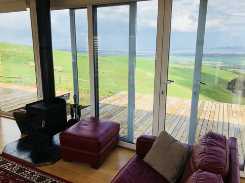 One Tree Hill Wilson Prom And Ocean Views - Mackay Tourism 8