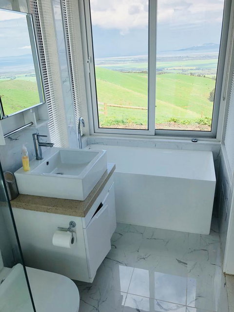 One Tree Hill Wilson Prom And Ocean Views - Mackay Tourism 38
