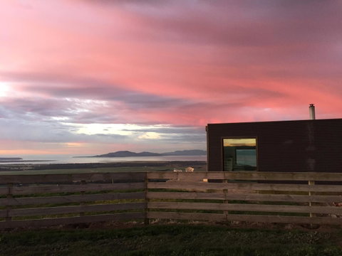 One Tree Hill Wilson Prom And Ocean Views - Mackay Tourism 20