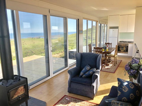 One Tree Hill Wilson Prom And Ocean Views - Mackay Tourism 10