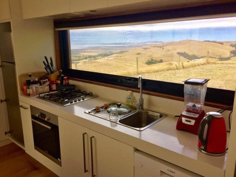 One Tree Hill Wilson Prom And Ocean Views - Mackay Tourism 12