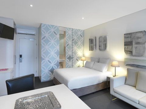 Oaks Melbourne On Collins Suites - Mackay Tourism 9