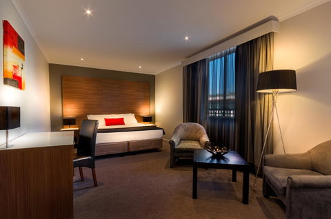 Crest On Barkly Hotel - Mackay Tourism 22