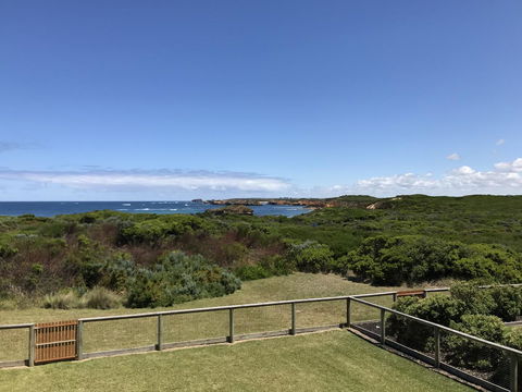 Sunsets On Martyrs Luxury Coastal Beach House Peterborough - Mackay Tourism 22