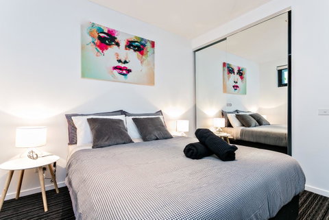 Complete Host Halo Apartments - Mackay Tourism 41