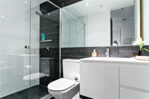 Complete Host Halo Apartments - Mackay Tourism 34