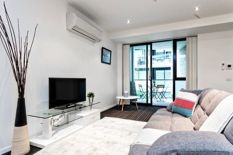 Complete Host Halo Apartments - Mackay Tourism 25
