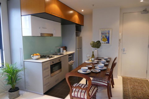 Vibe-Modern 2 Bed Apartment - Mackay Tourism 4