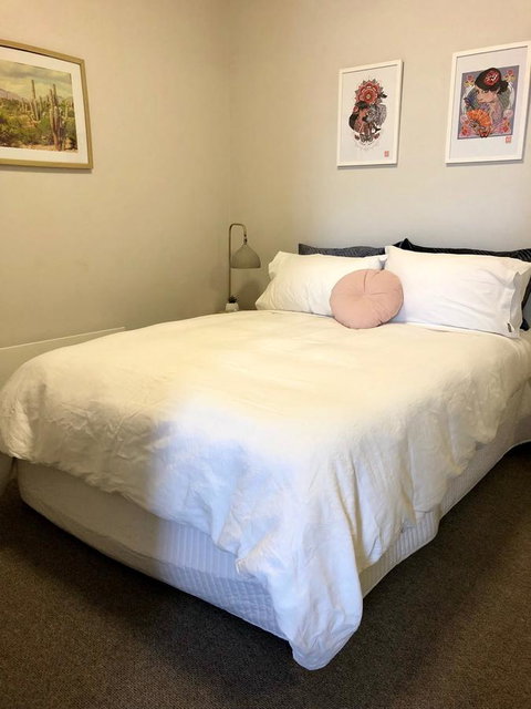 Vibe-Modern 2 Bed Apartment - Mackay Tourism 1