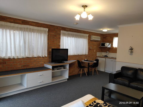 Coachman Motel And Holiday Units - Mackay Tourism 18
