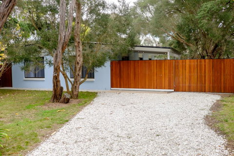 Cottage On Rye - Mackay Tourism 10