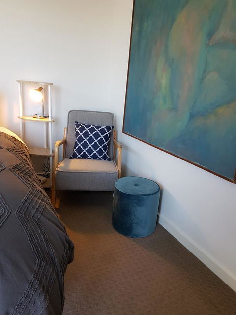Beach Retreat Apartment Marengo - Mackay Tourism 9