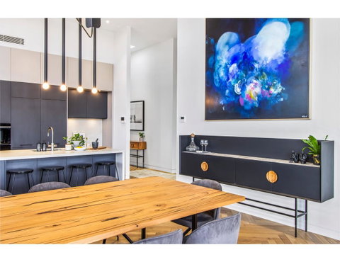Ultimate Luxury Penthouse From The Block - Mackay Tourism 20