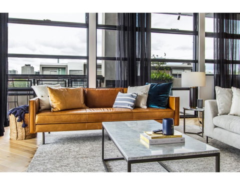 Ultimate Luxury Penthouse From The Block - Mackay Tourism 19