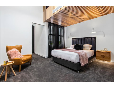 Ultimate Luxury Penthouse From The Block - Mackay Tourism 1