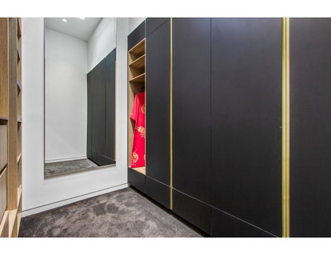 Ultimate Luxury Penthouse From The Block - Mackay Tourism 13