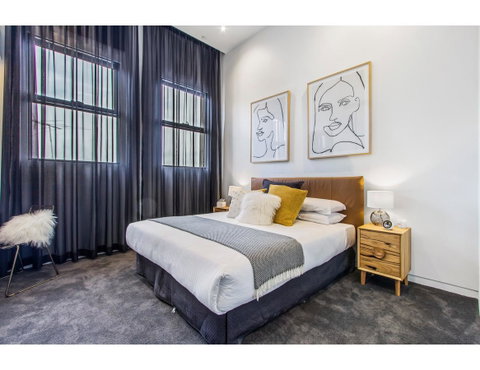 Ultimate Luxury Penthouse From The Block - Mackay Tourism 3