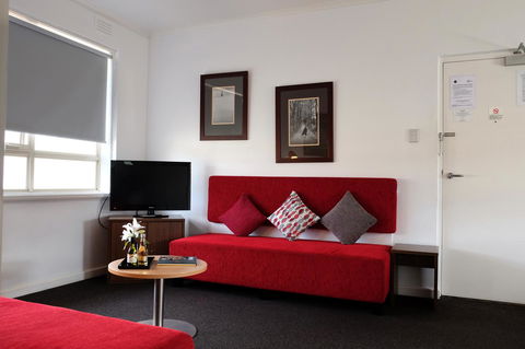 MAC South Yarra By Melbourne Apartment Collection - Mackay Tourism 3