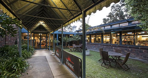 Burvale Hotel - Mackay Tourism 17