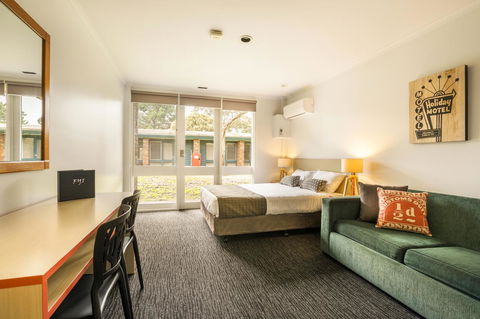 Burvale Hotel - Mackay Tourism 7