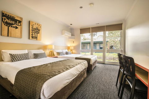 Burvale Hotel - Mackay Tourism 6