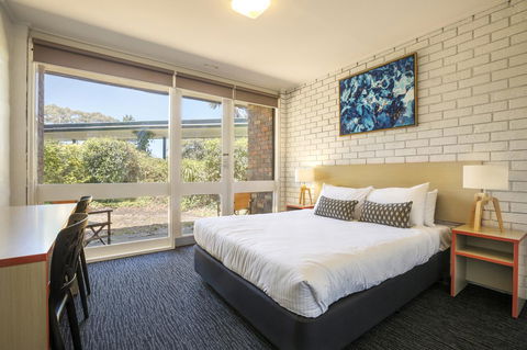 Burvale Hotel - Mackay Tourism 5