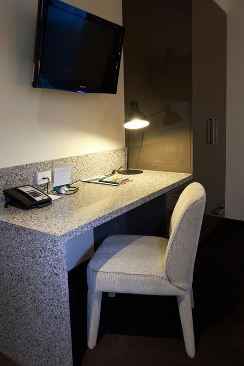 Corporate Living Accommodation Hawthorn - Mackay Tourism 14