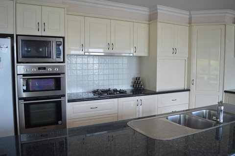 Ocean View Beach House - Mackay Tourism 18