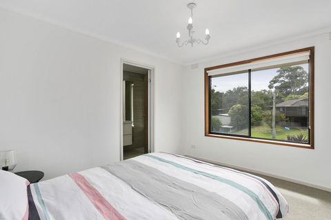 Fairhills - NEW LISTING, Beautifully Styled - Mackay Tourism 5