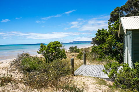 Fairhills - NEW LISTING, Beautifully Styled - Mackay Tourism 10
