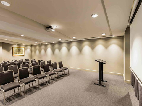 Quay West Suites Melbourne - Mackay Tourism 32