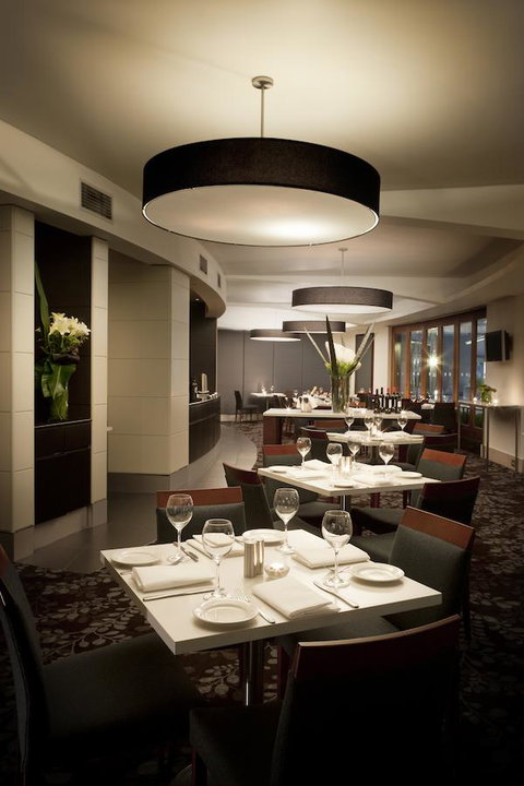 Quay West Suites Melbourne - Mackay Tourism 20