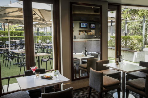 Quay West Suites Melbourne - Mackay Tourism 24