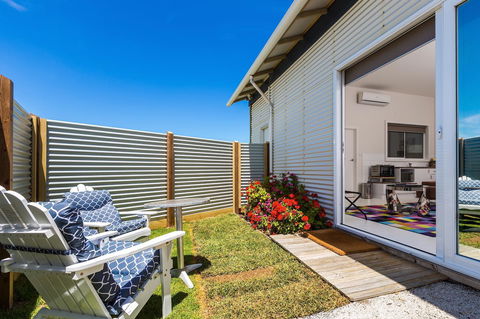 Cottages For Couples - Mackay Tourism 4