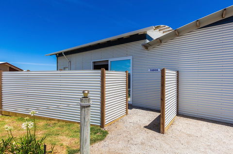 Cottages For Couples - Mackay Tourism 0
