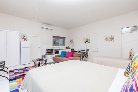 Cottages For Couples - Mackay Tourism 8