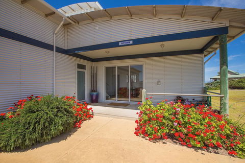 Cottages For Couples - Mackay Tourism 15
