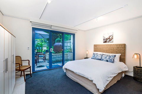 The Waterfront Apartment - Mackay Tourism 6