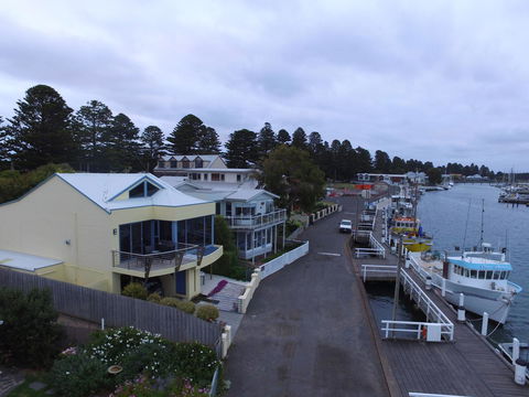 The Waterfront Apartment - Mackay Tourism 2