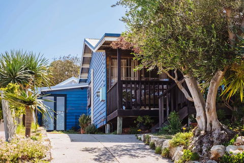 The Blue Beach House - Mackay Tourism 2