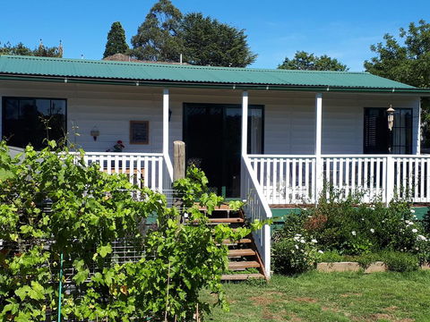 The Bohemian Art Studio - Mackay Tourism 2